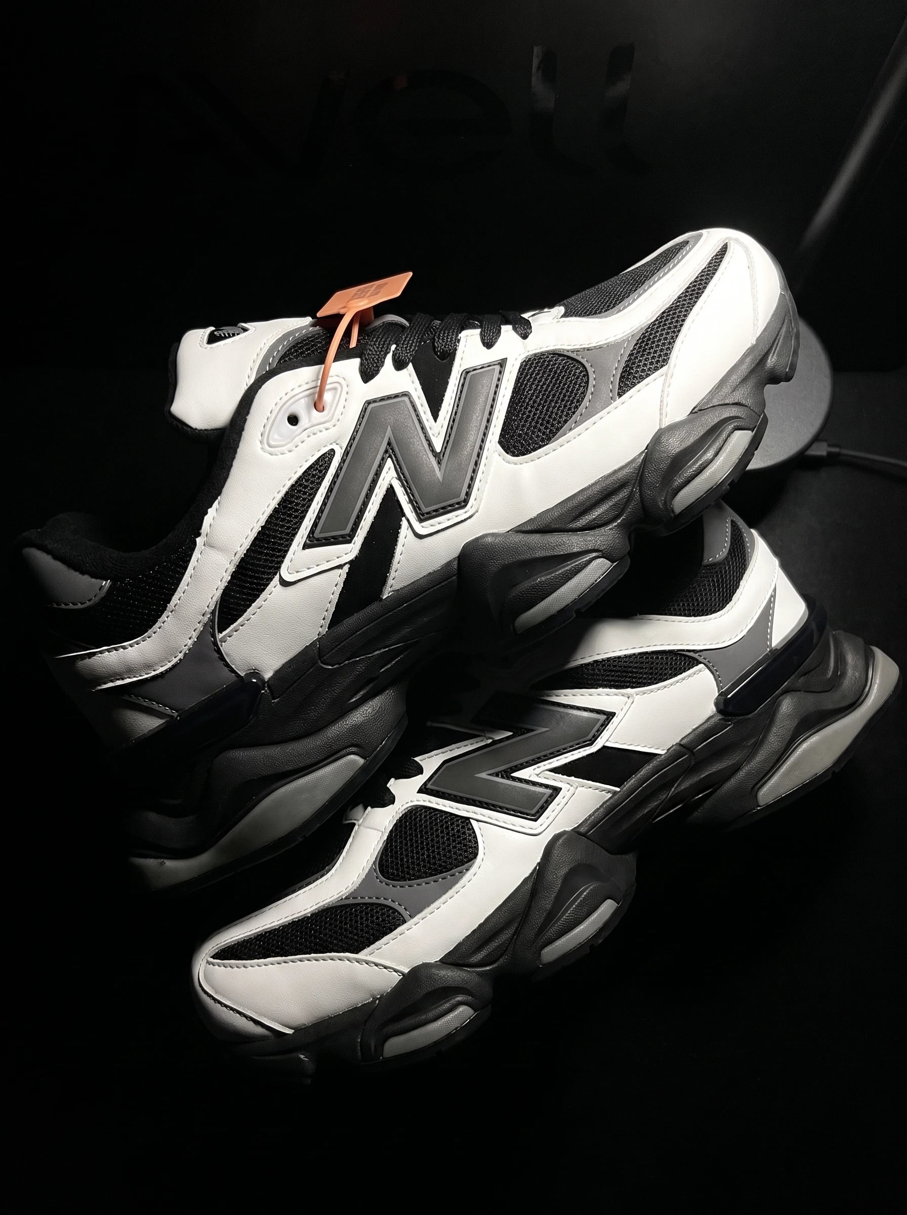 New Balance 9060