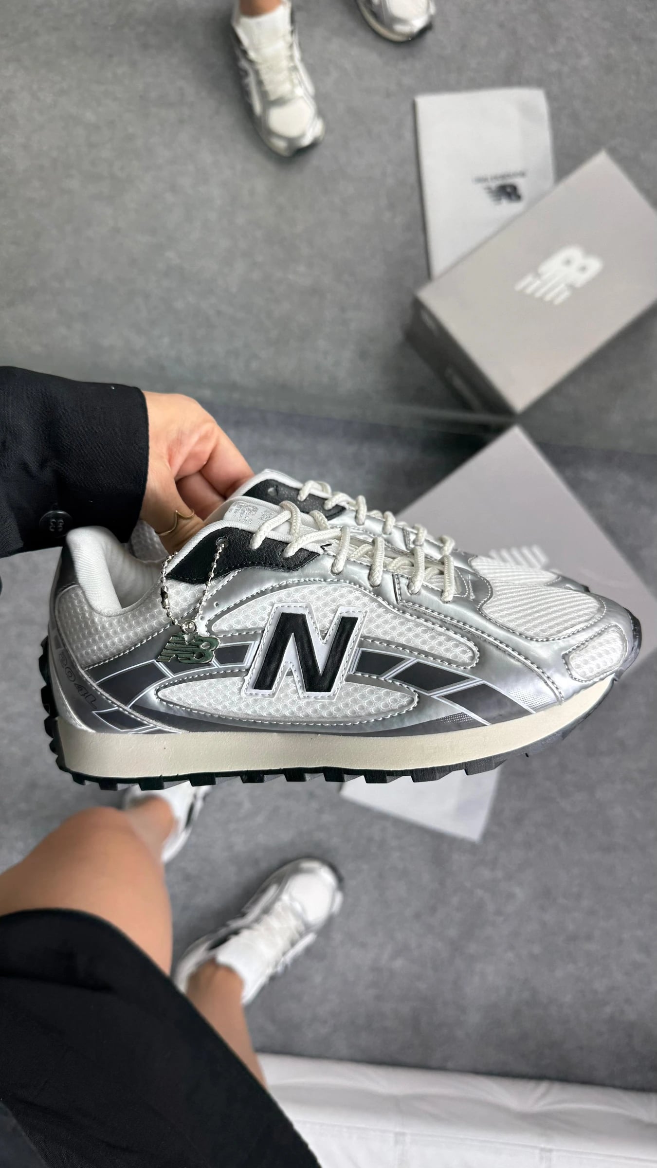 New Balance 204L